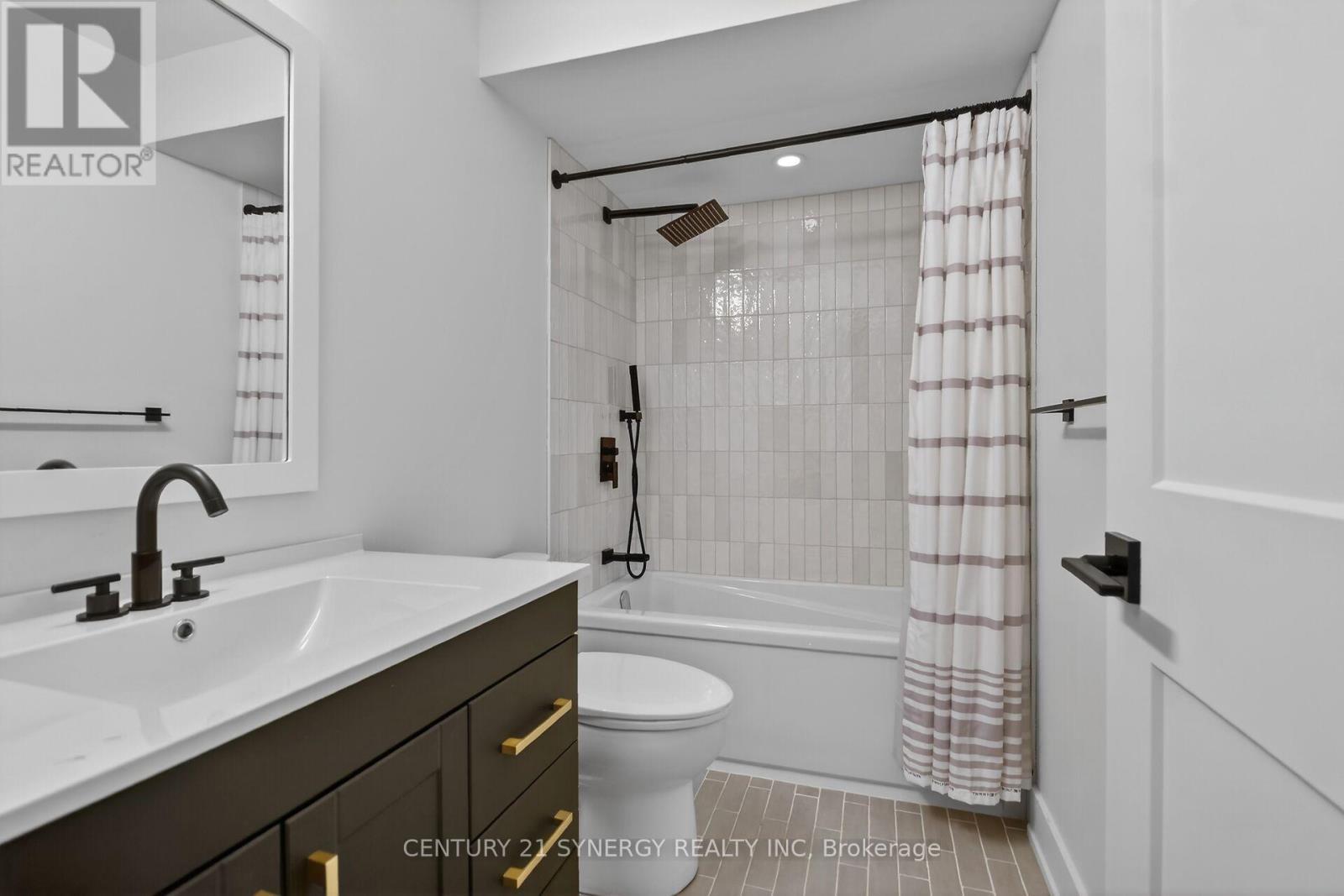 116 King George Street, Ottawa, ON - Indoor Photo Showing Bathroom