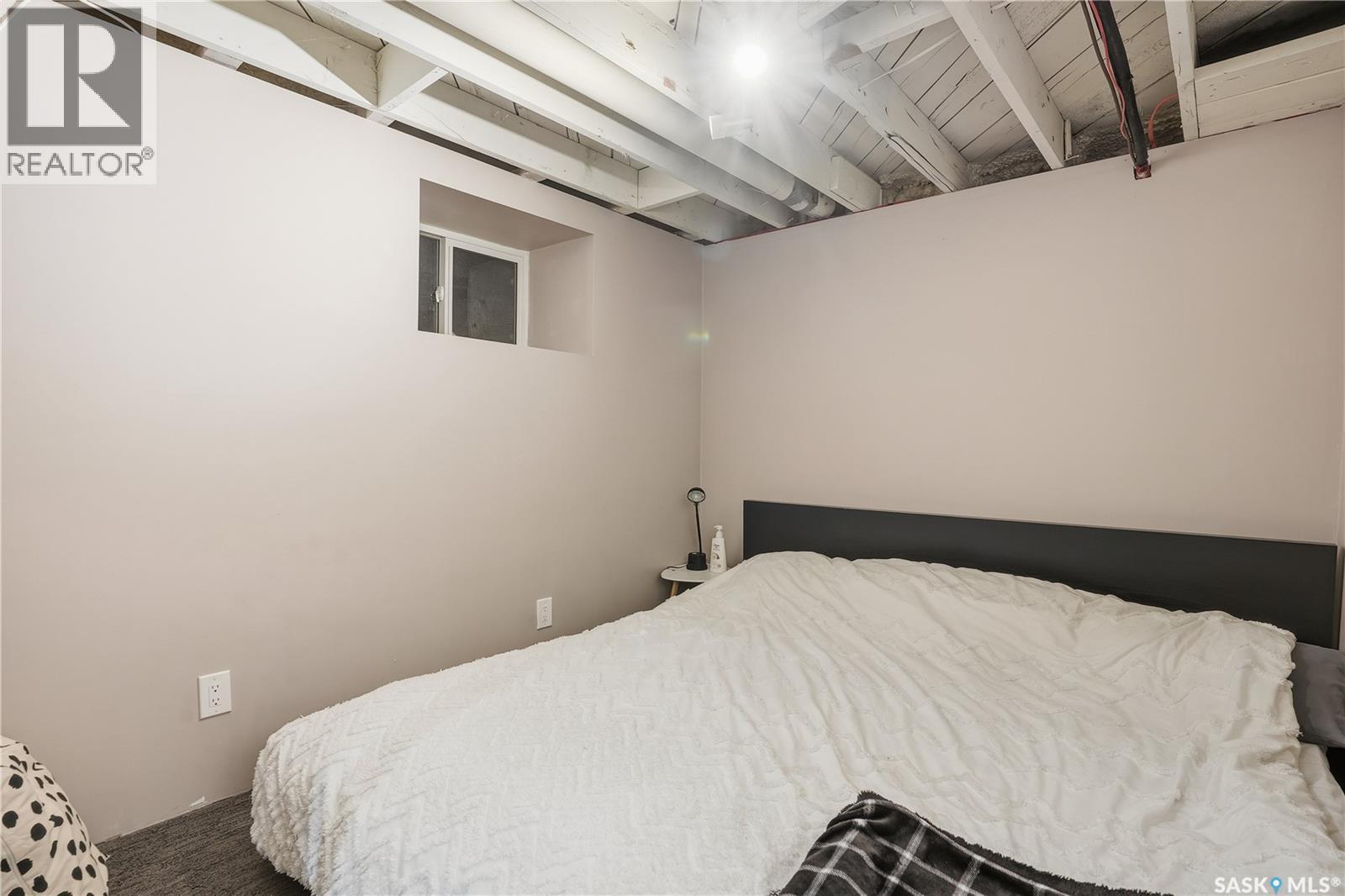 600 Mullin Avenue E, Regina, SK - Indoor Photo Showing Bedroom