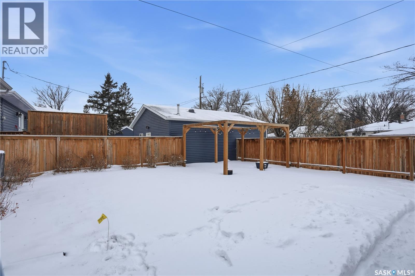 600 Mullin Avenue E, Regina, SK - Outdoor