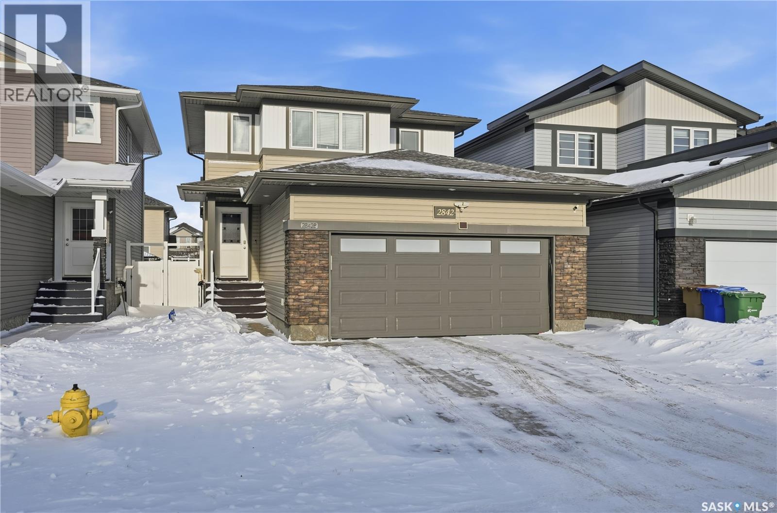 2842 Makowsky Crescent, Regina, SK - Outdoor With Facade