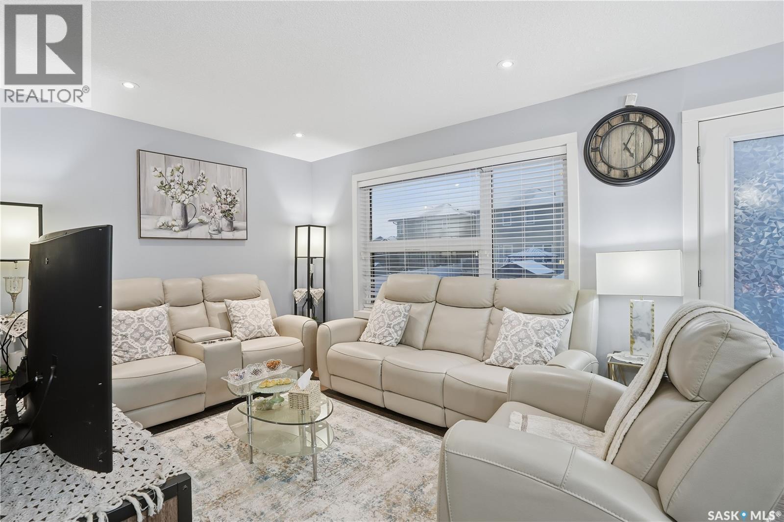 2842 Makowsky Crescent, Regina, SK - Indoor Photo Showing Living Room