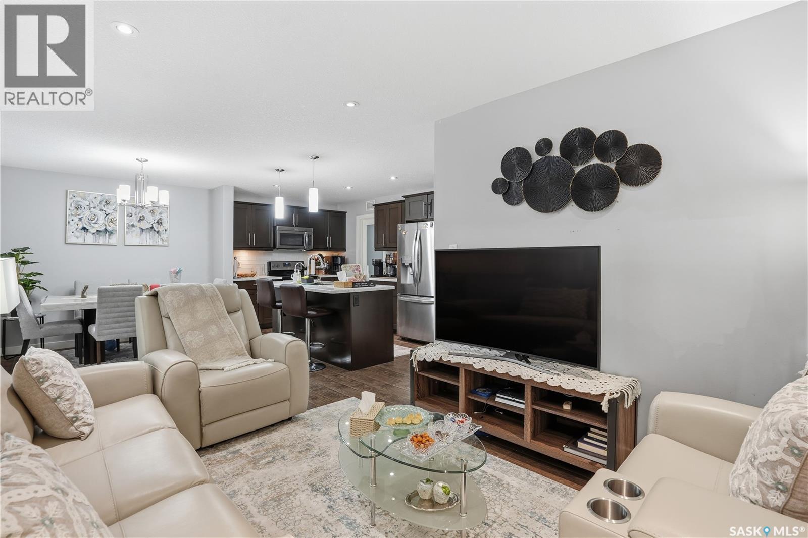 2842 Makowsky Crescent, Regina, SK - Indoor Photo Showing Living Room