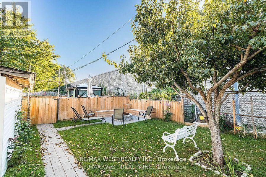 Main - 24 Clarion Road, Toronto, ON - Outdoor