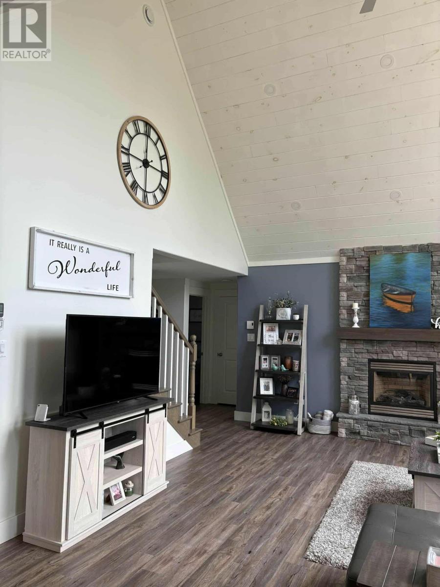 18 Angle Pond Road, Thorburn Lake, NL