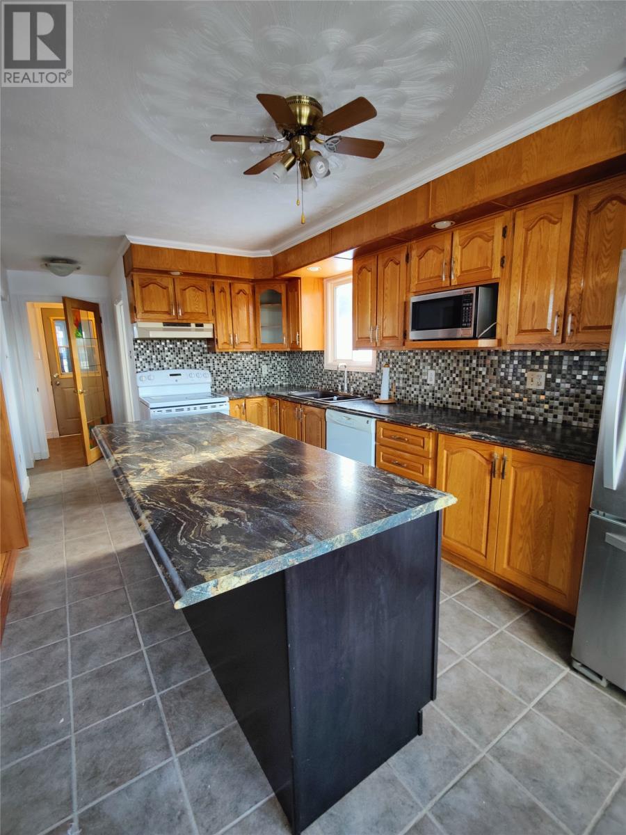 116B Riverside East Street, Glovertown, NL - Indoor Photo Showing Kitchen