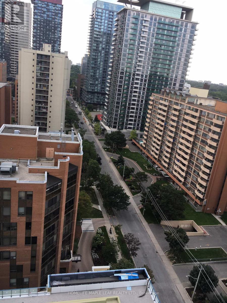 1801 - 161 Roehampton Avenue, Toronto, ON - Outdoor