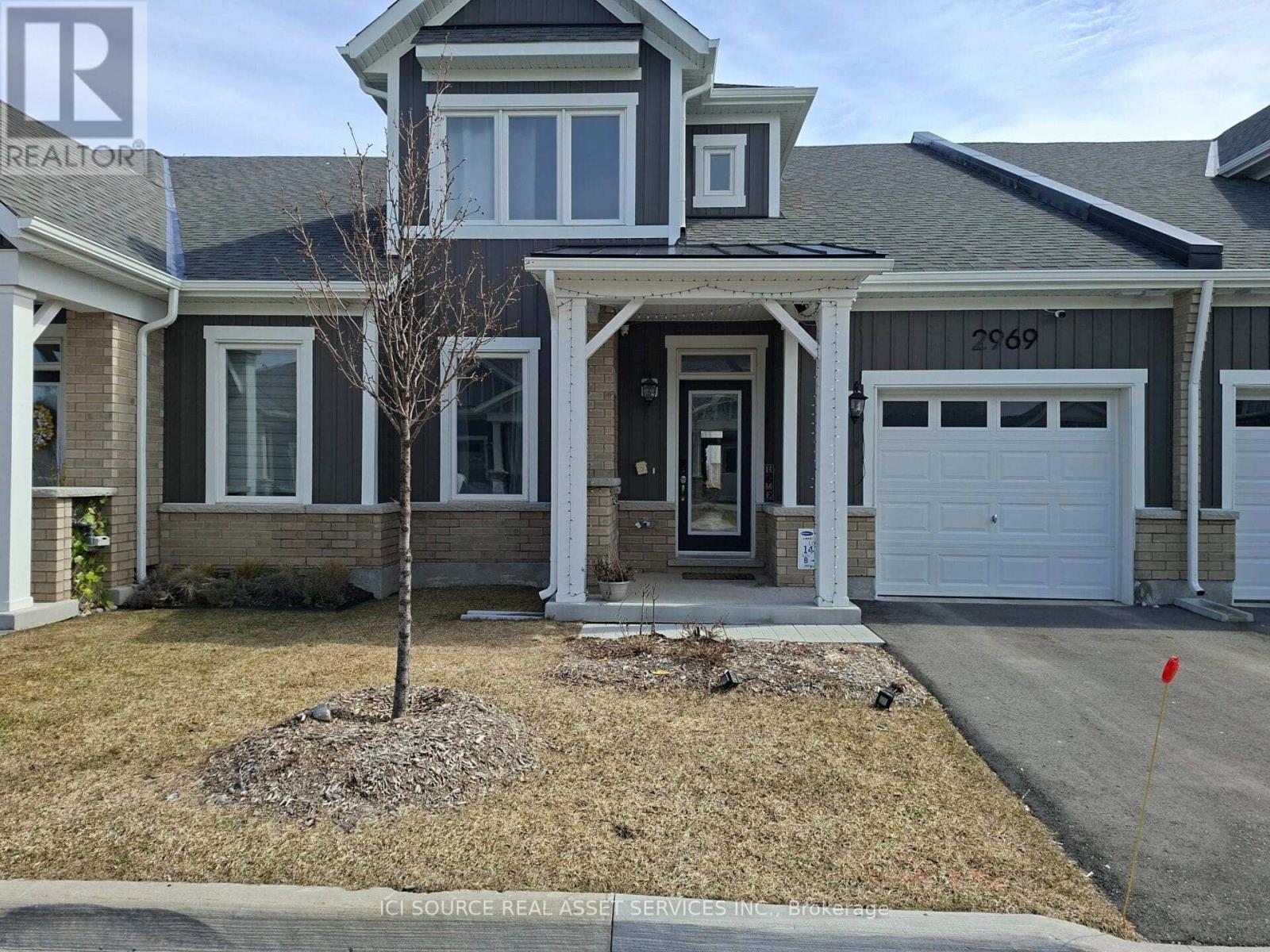 2969 Murphy Place, Innisfil, ON - Outdoor With Facade