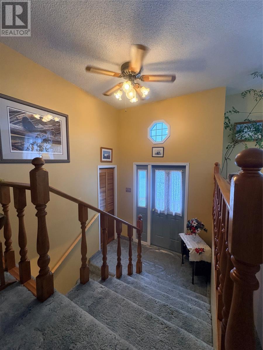 10 Nippards Lane, Embree, NL - Indoor Photo Showing Other Room