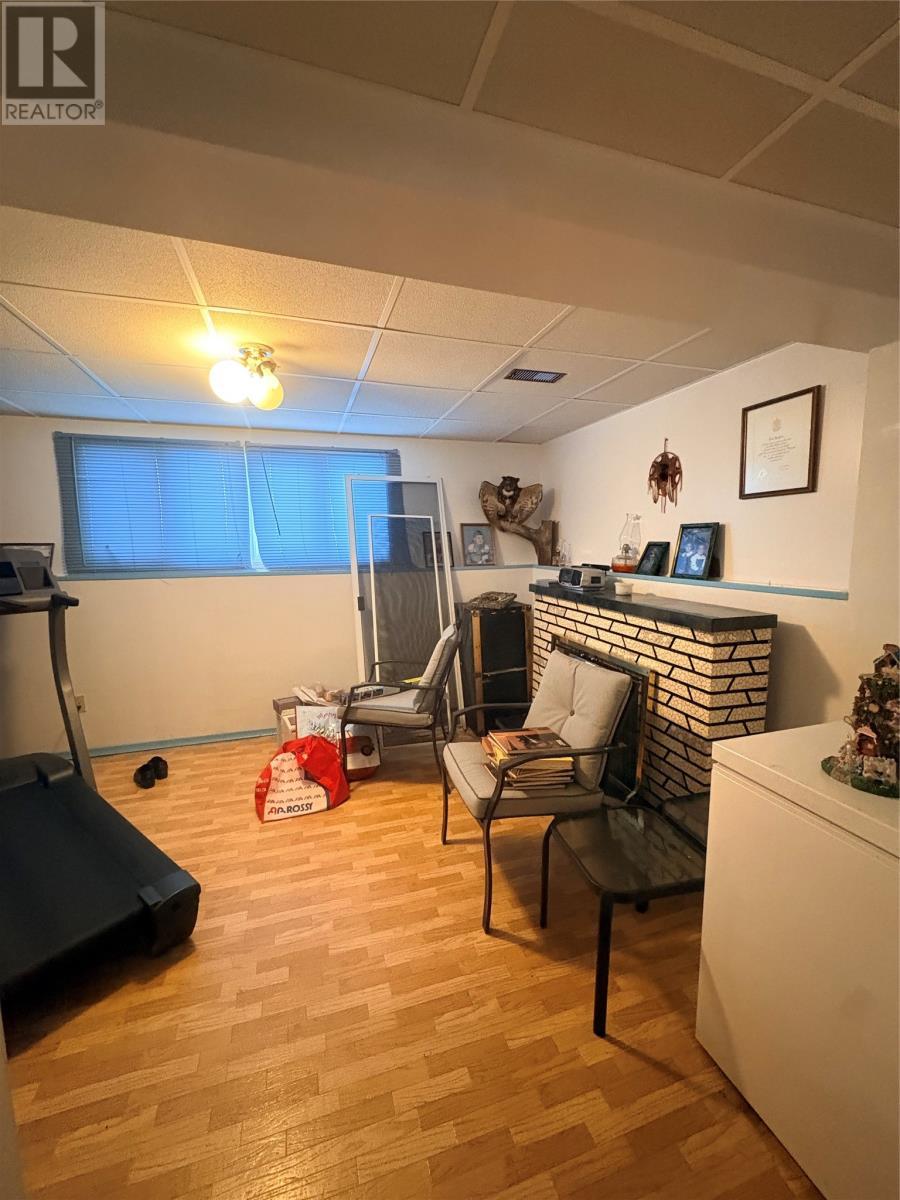 10 Nippards Lane, Embree, NL - Indoor