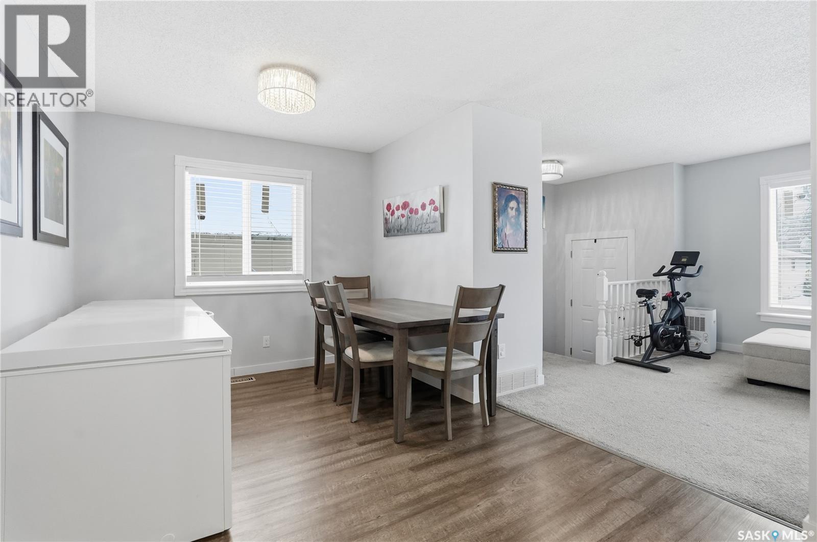 203A Dunlop Street, Saskatoon, SK - Indoor