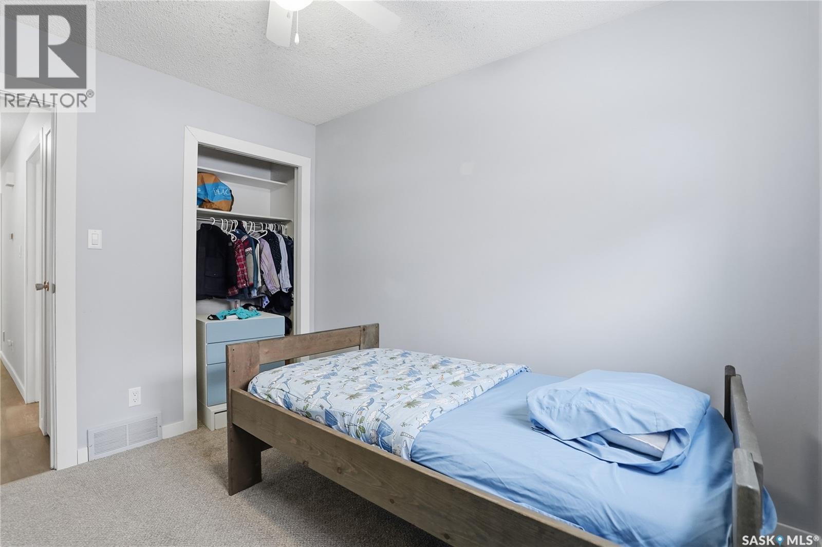 203A Dunlop Street, Saskatoon, SK - Indoor Photo Showing Bedroom