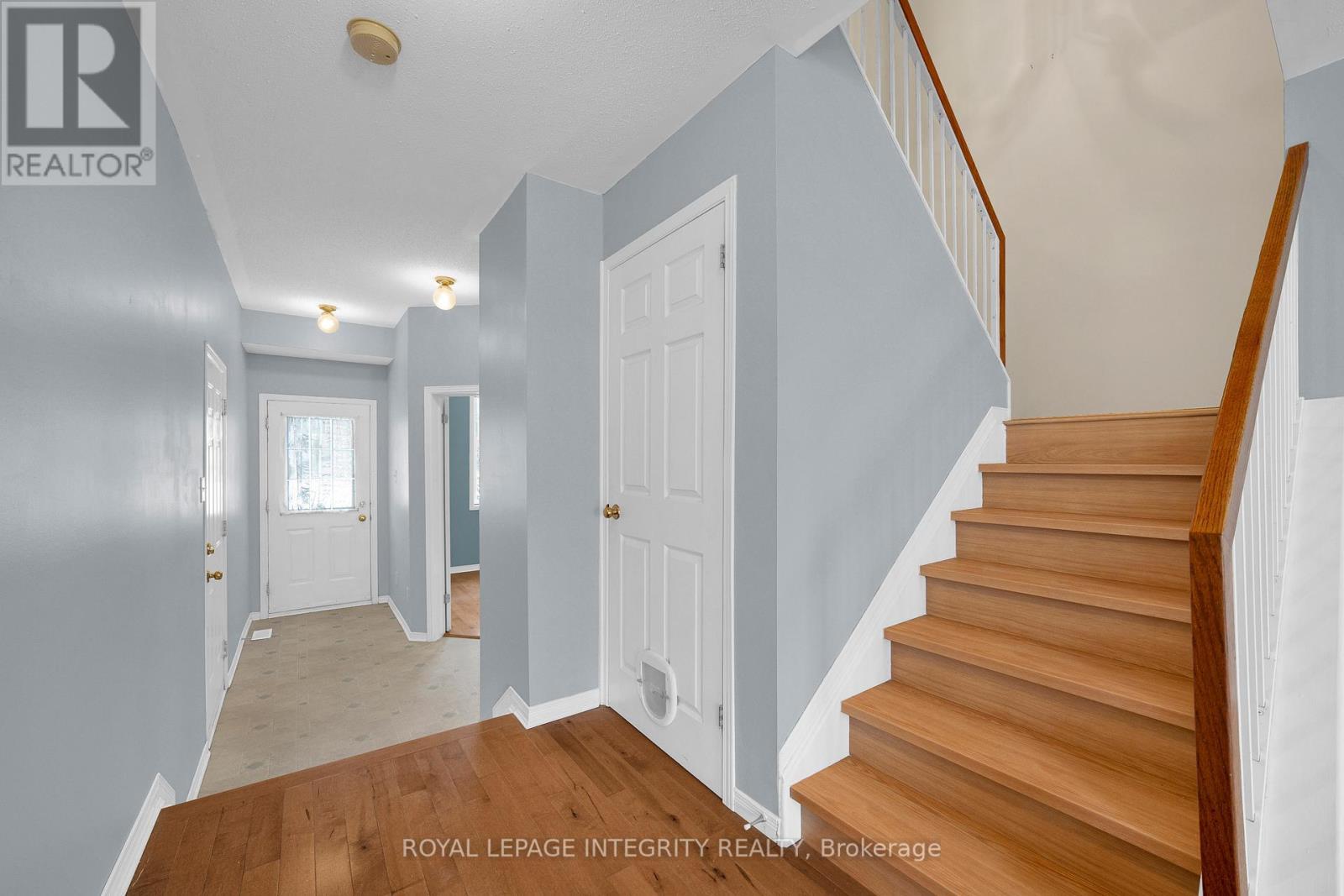 37 Barnstone Drive, Ottawa, ON - Indoor Photo Showing Other Room