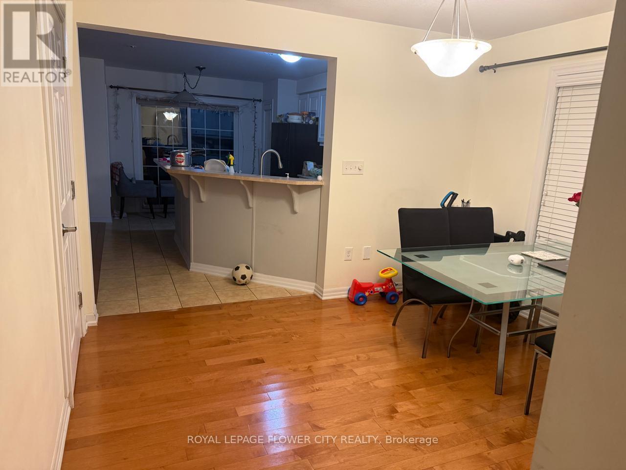 Upper - 12 Osgoode Street, Cambridge, ON - Indoor Photo Showing Dining Room