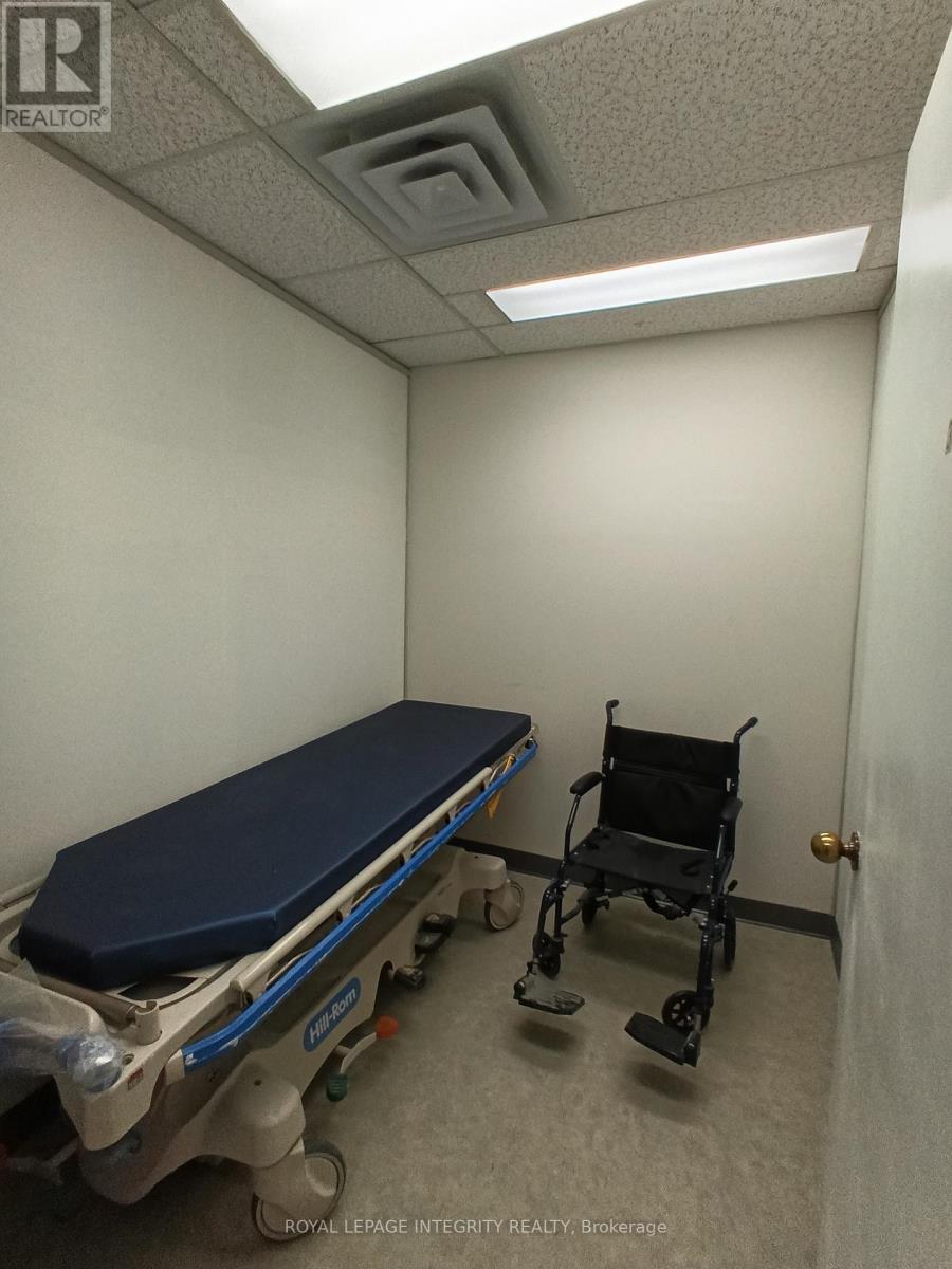 204 - 1929 Russell Road, Ottawa, ON