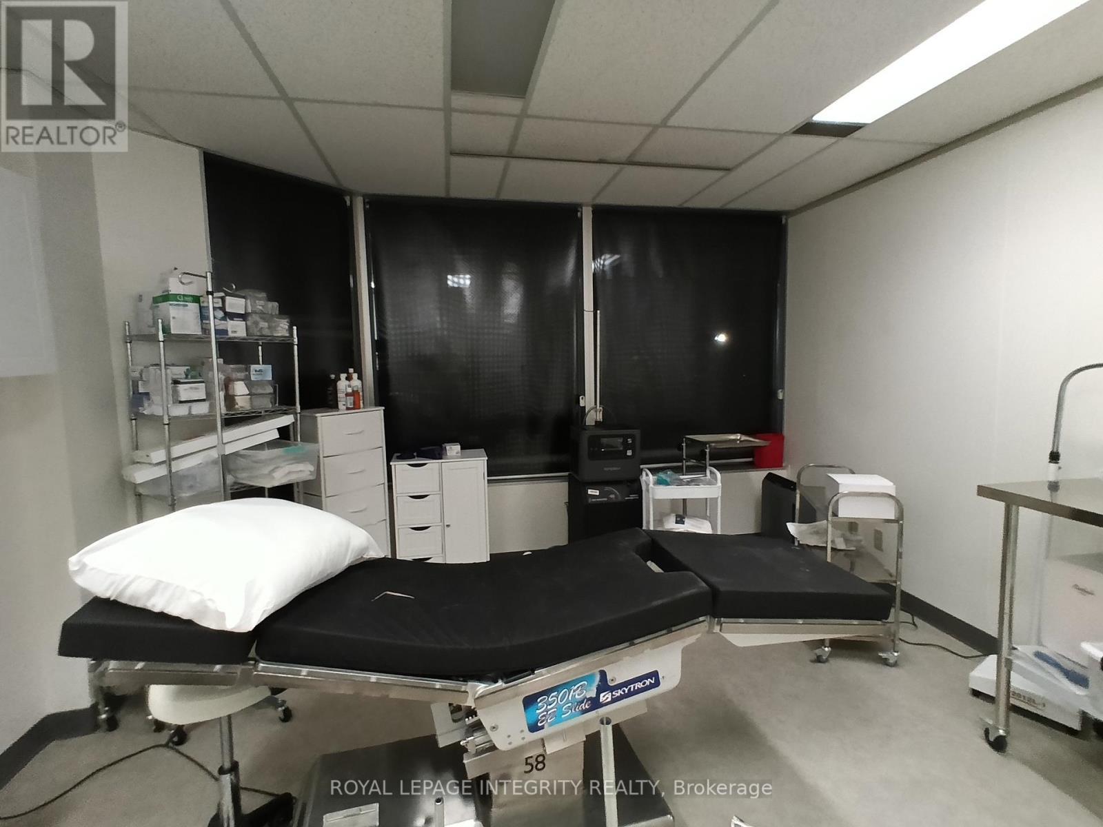 204 - 1929 Russell Road, Ottawa, ON