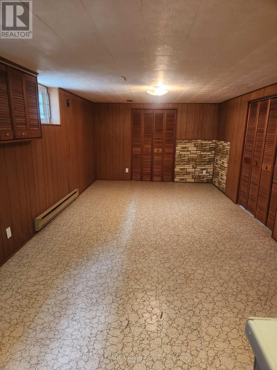 304 Linsmore Crescent, Toronto, ON - Indoor