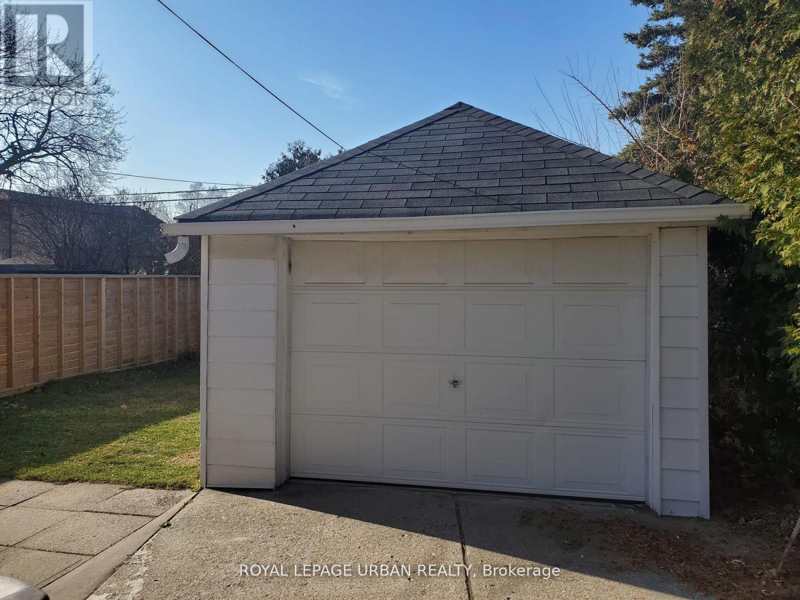 304 Linsmore Crescent, Toronto, ON - Outdoor