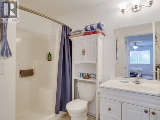 24-4415 Manson Ave, Powell River, BC - Indoor Photo Showing Bathroom