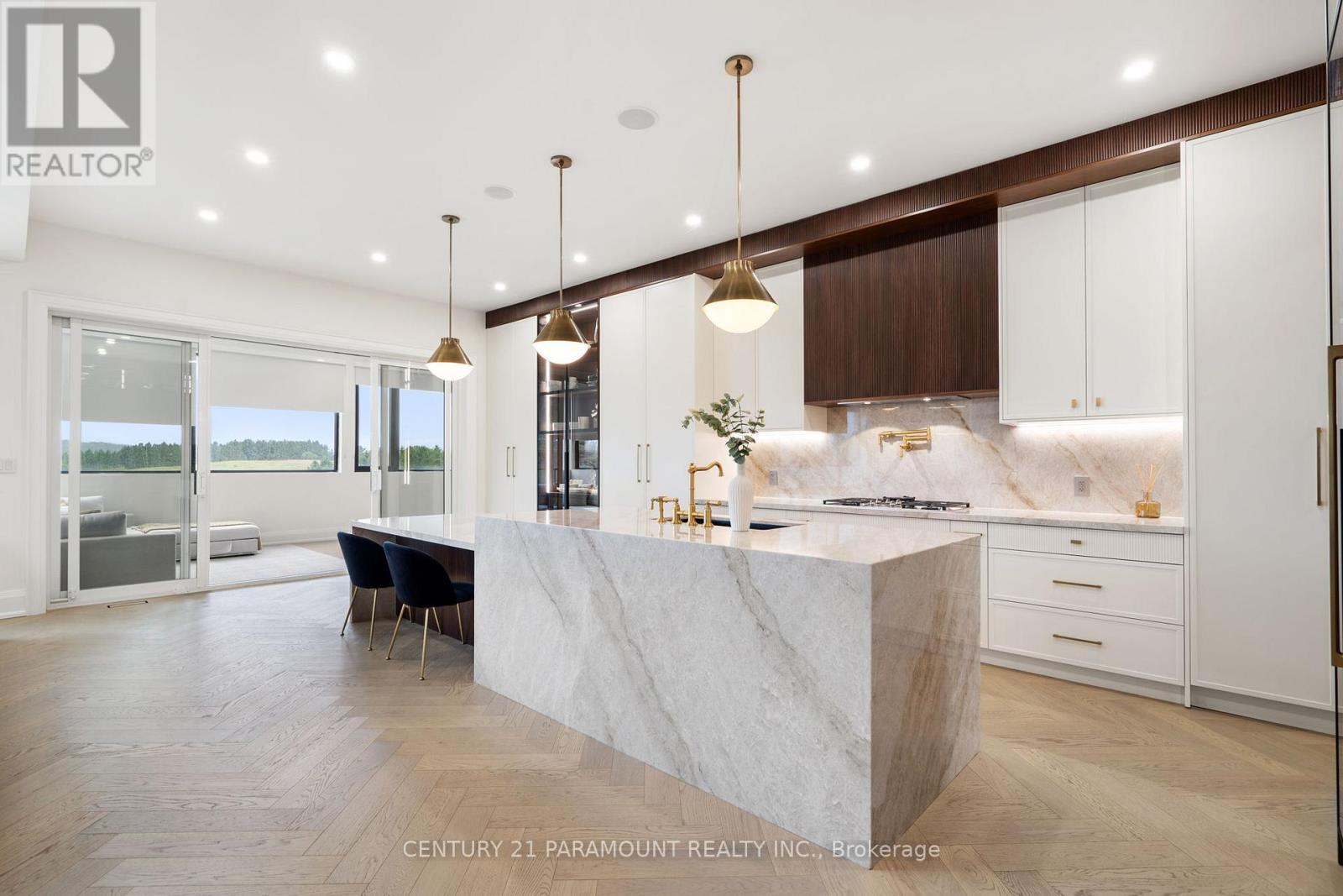 16322 Hillview Place, Caledon, ON - Indoor Photo Showing Kitchen With Upgraded Kitchen