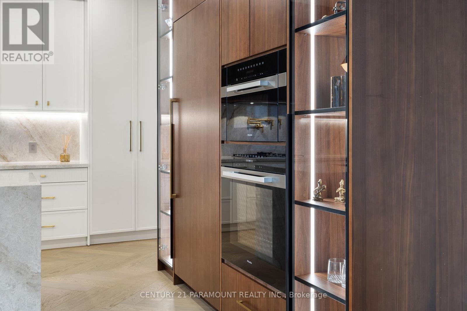16322 Hillview Place, Caledon, ON - Indoor Photo Showing Kitchen