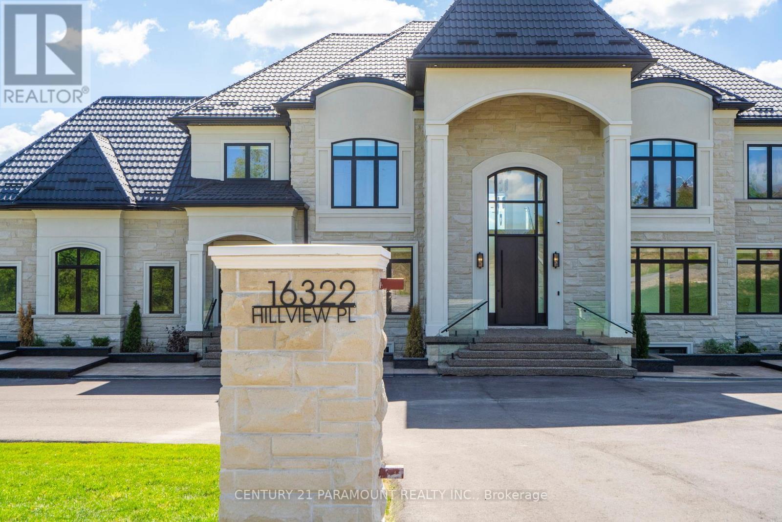 16322 Hillview Place, Caledon, ON - Outdoor With Facade