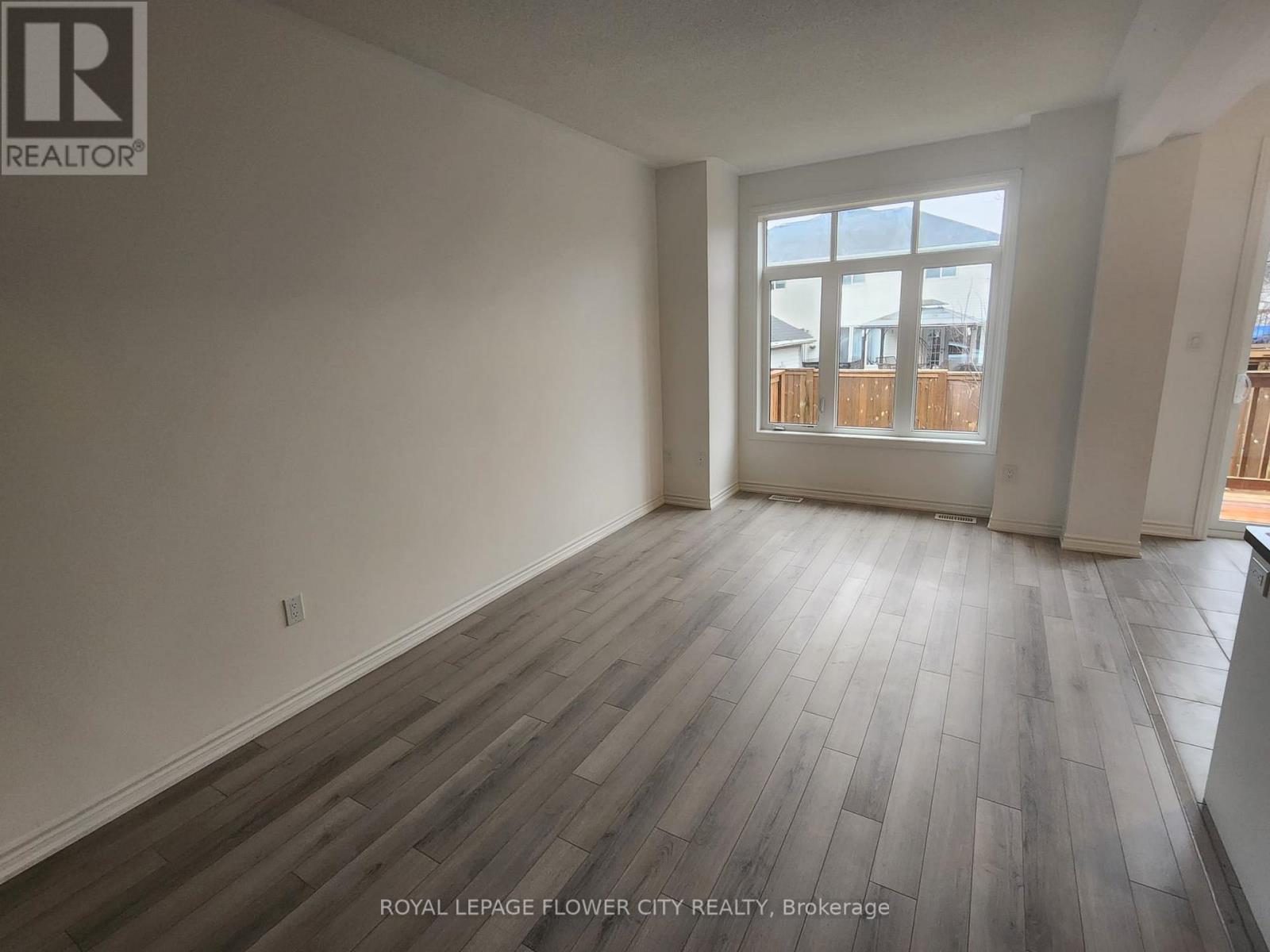 7432 Baycrest Common, Niagara Falls, ON - Indoor Photo Showing Other Room