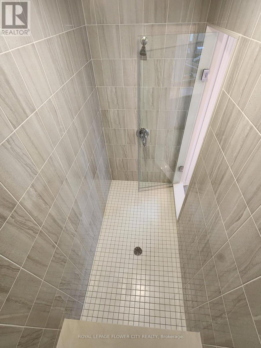 7432 Baycrest Common, Niagara Falls, ON - Indoor Photo Showing Bathroom