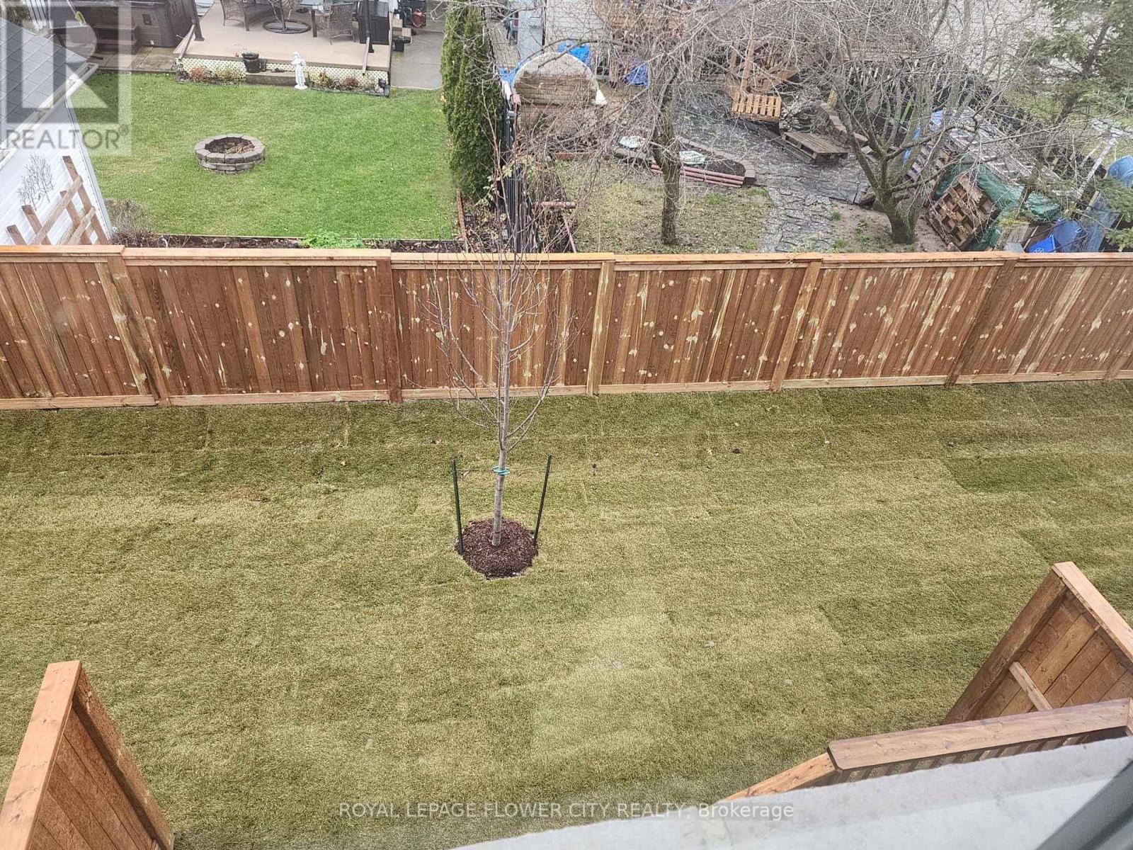 7432 Baycrest Common, Niagara Falls, ON - Outdoor