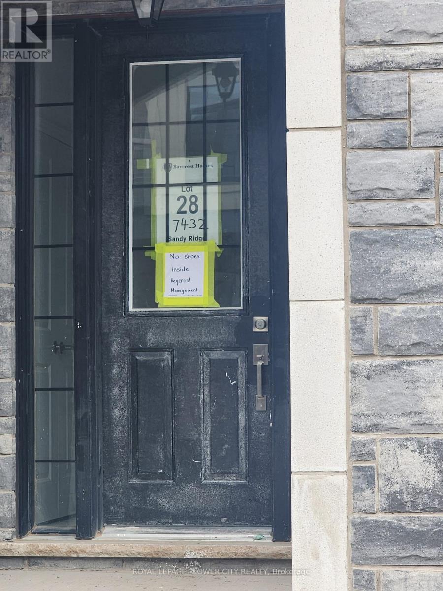 7432 Baycrest Common, Niagara Falls, ON - Outdoor