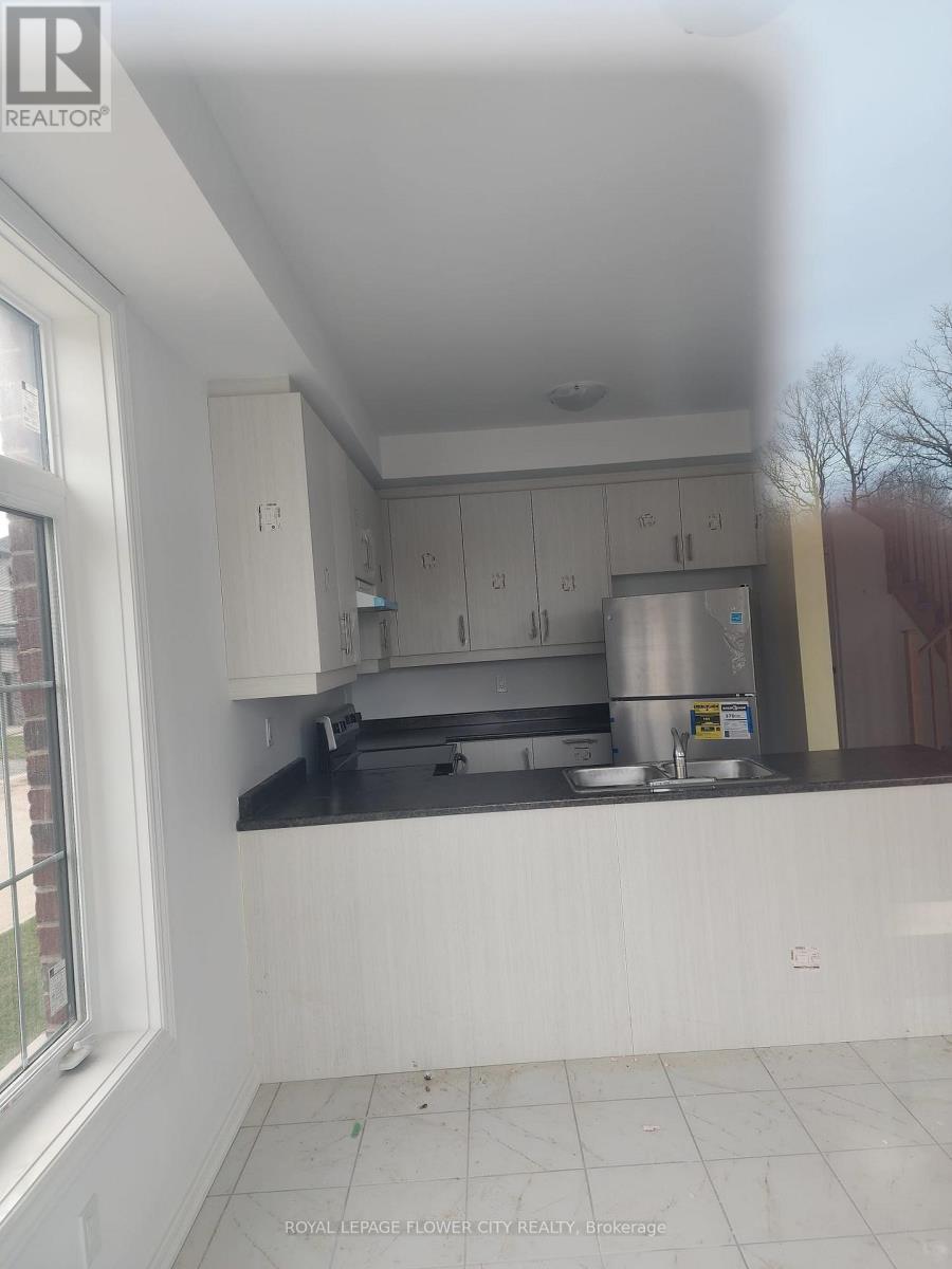 7432 Baycrest Common, Niagara Falls, ON - Indoor Photo Showing Kitchen