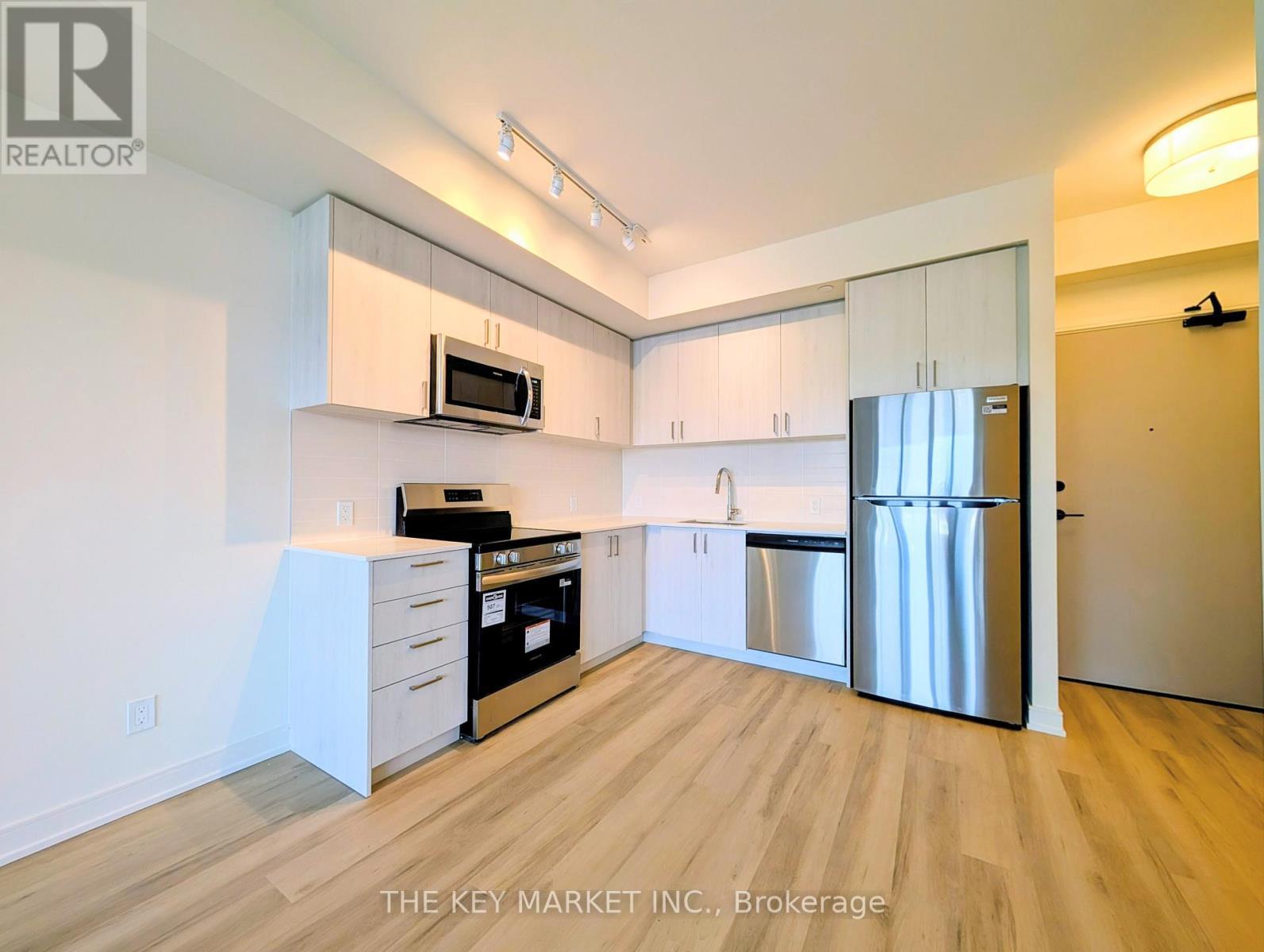 306 - 8020 Derry Road, Milton, ON - Indoor Photo Showing Kitchen With Stainless Steel Kitchen