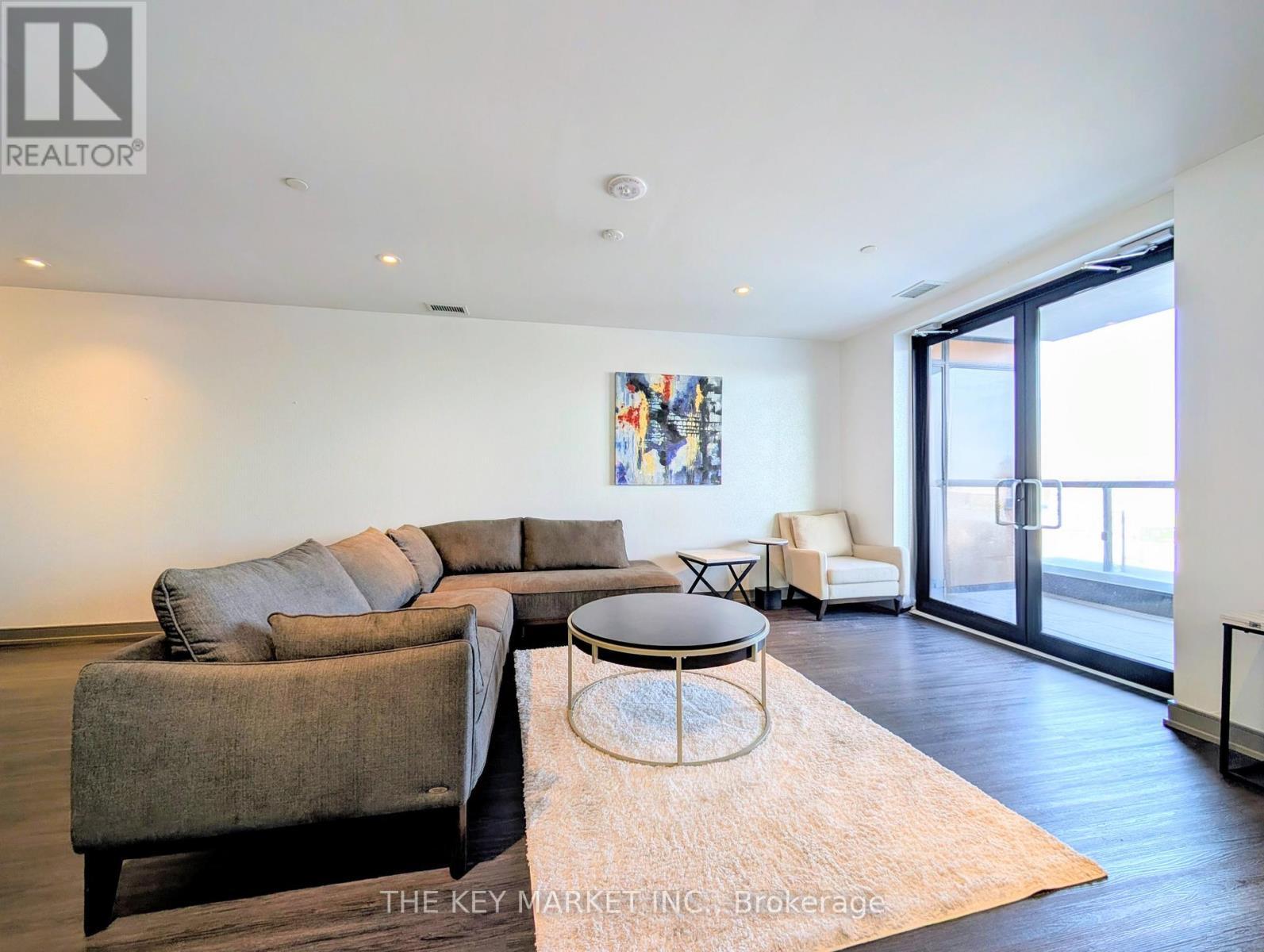 306 - 8020 Derry Road, Milton, ON - Indoor