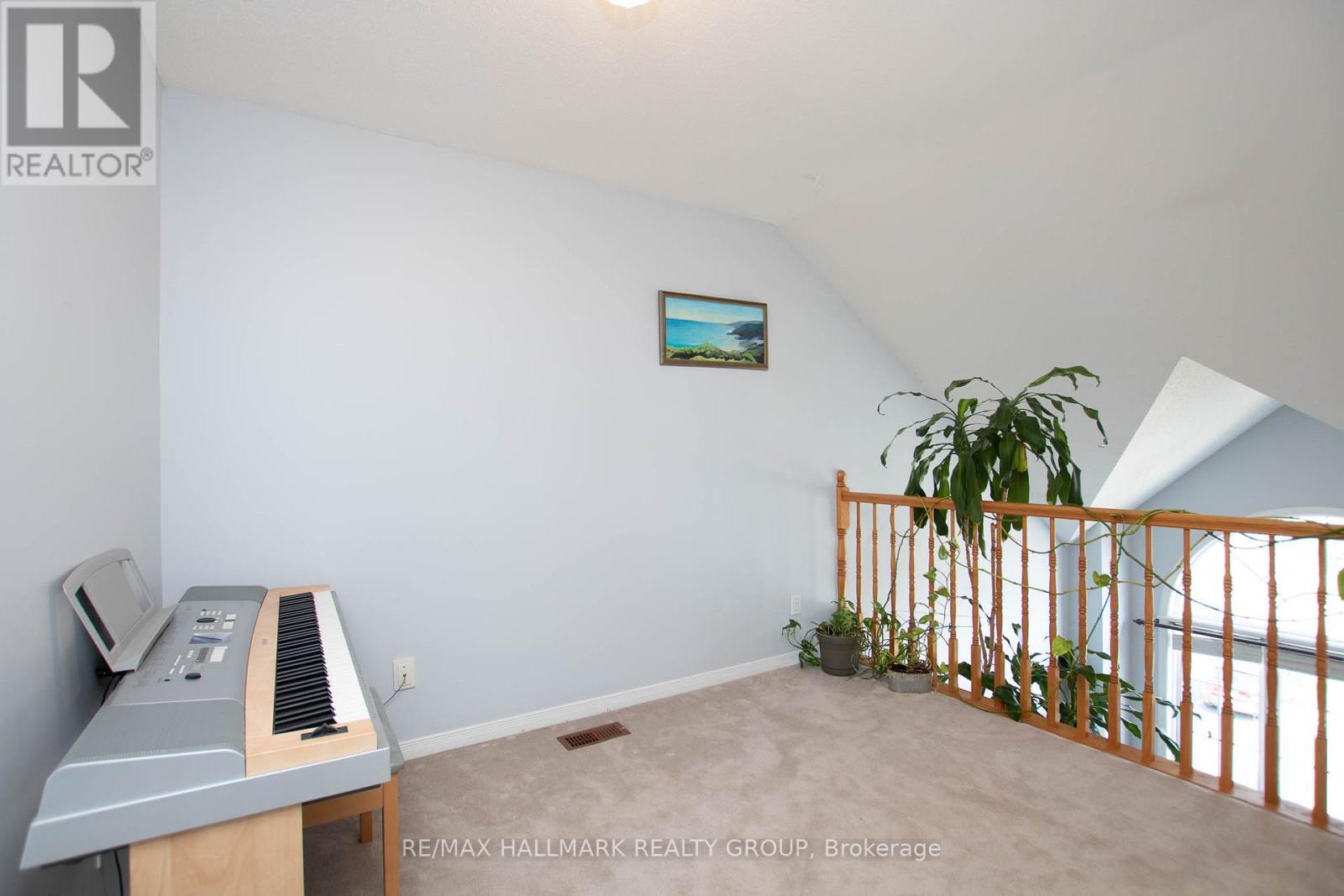 16 Briston Private, Ottawa, ON - Indoor Photo Showing Other Room