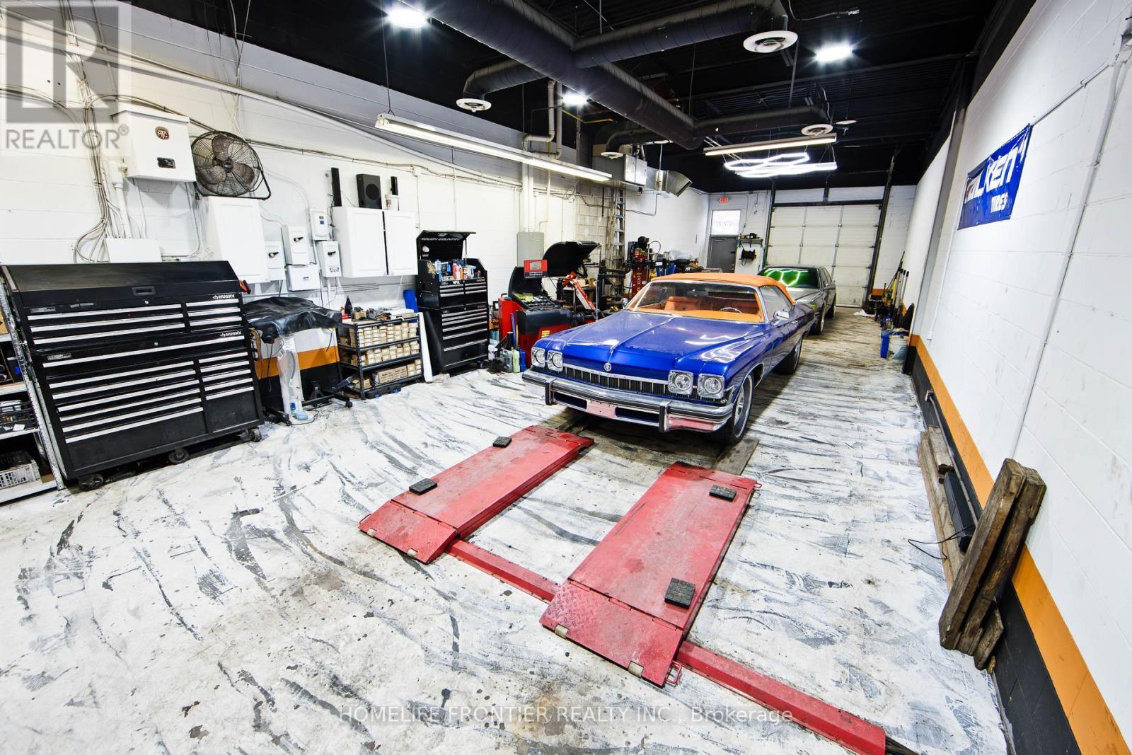 1077 Britannia Road E, Mississauga, ON