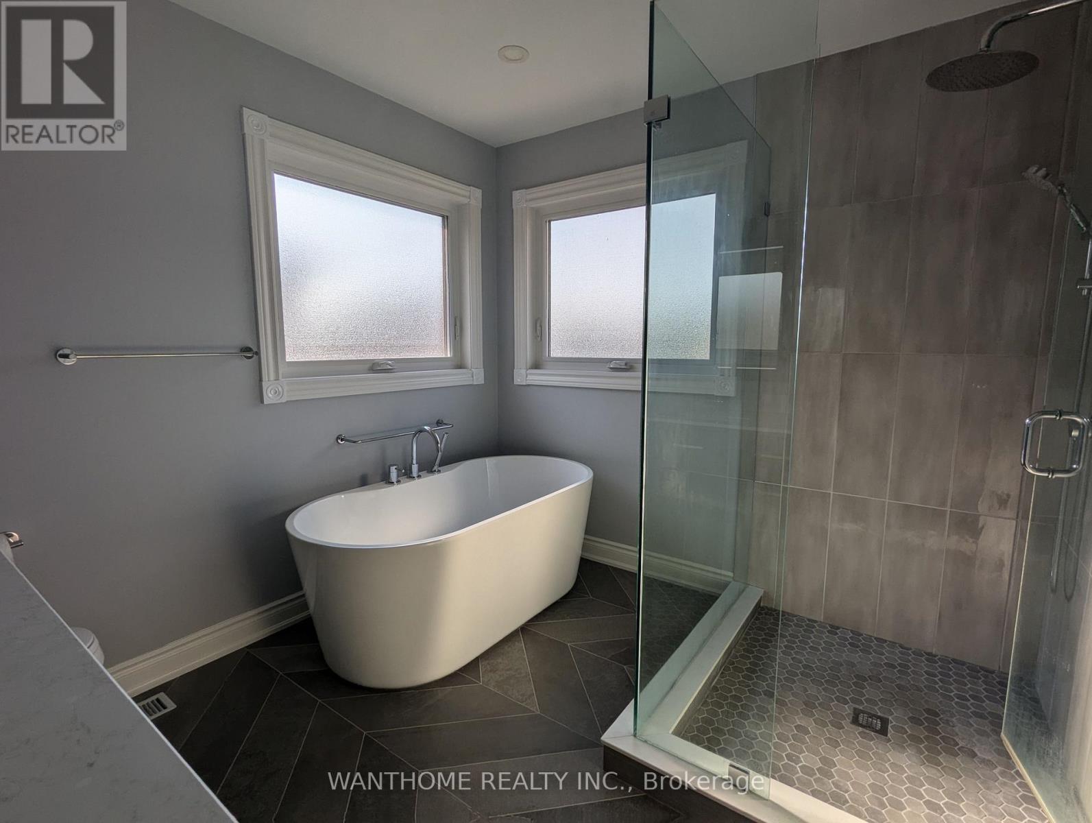 5533 Loonlake Avenue, Mississauga, ON - Indoor Photo Showing Bathroom