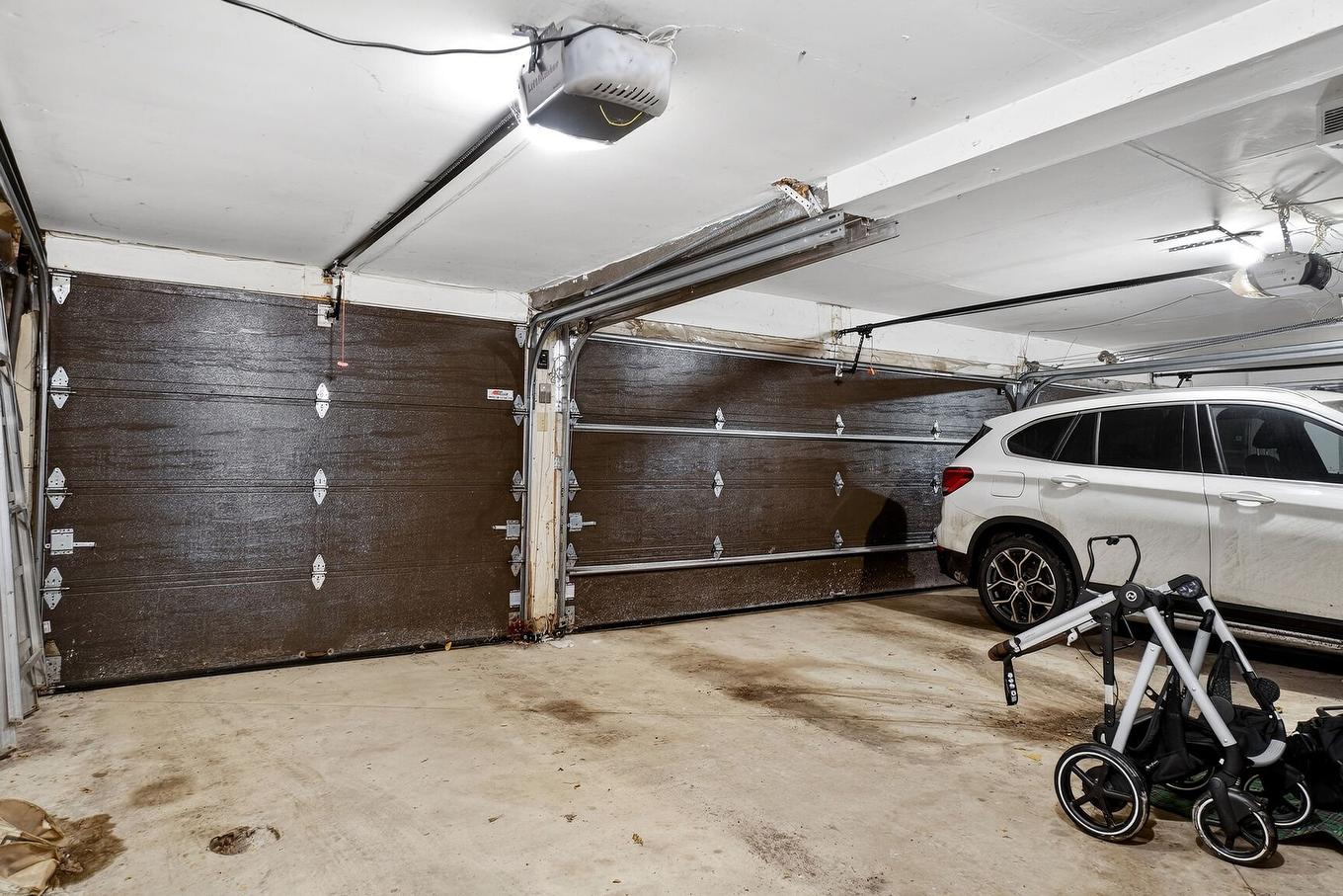 Garage - 167 Rue Terry-Fox, Montréal (Verdun/Île-Des-Soeurs), QC - Indoor Photo Showing Garage