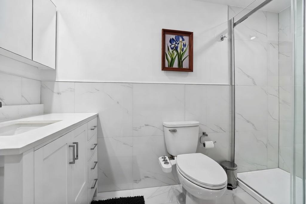 Bathroom - 167 Rue Terry-Fox, Montréal (Verdun/Île-Des-Soeurs), QC - Indoor Photo Showing Bathroom