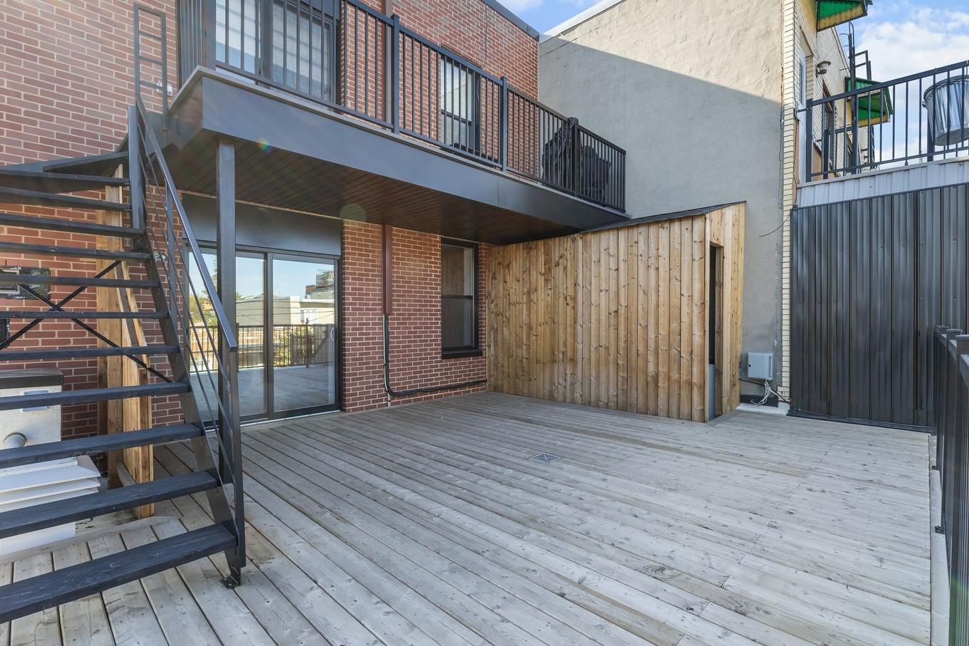 Balcon - 7591 Rue St-Hubert, Montréal (Villeray/Saint-Michel/Parc-Extension), QC - Outdoor With Exterior