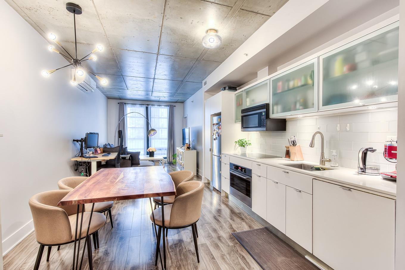 Interior - 413-1340 Rue Olier, Montréal (Le Sud-Ouest), QC - Indoor Photo Showing Kitchen With Upgraded Kitchen