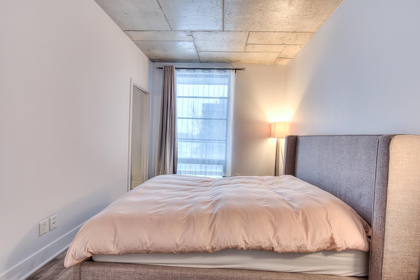 Bedroom - 413-1340 Rue Olier, Montréal (Le Sud-Ouest), QC - Indoor Photo Showing Bedroom