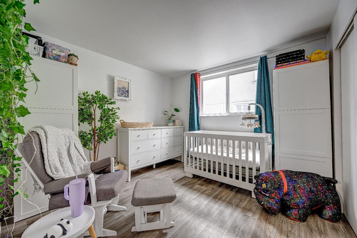 Logement - 2750 Av. Dumesnil, Saint-Hyacinthe, QC - Indoor Photo Showing Bedroom