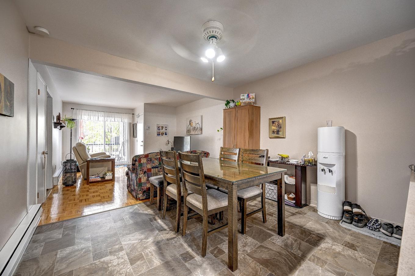 Logement - 2750 Av. Dumesnil, Saint-Hyacinthe, QC - Indoor Photo Showing Dining Room