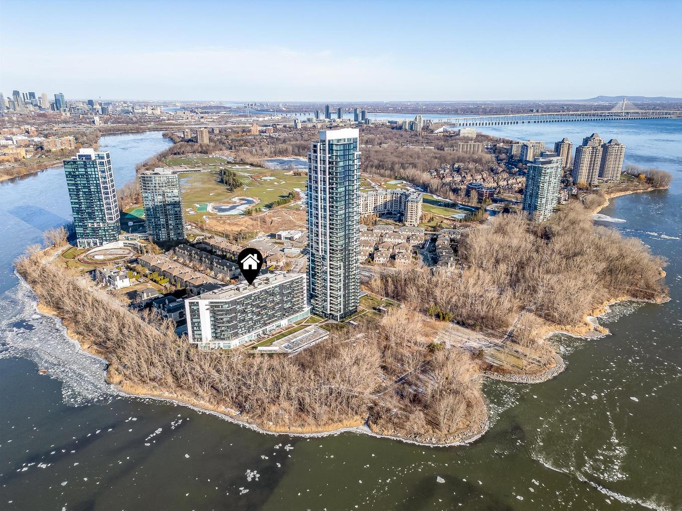 Aerial photo - 708-900 Rue André-Prévost, Montréal (Verdun/Île-Des-Soeurs), QC - Outdoor With Body Of Water With View