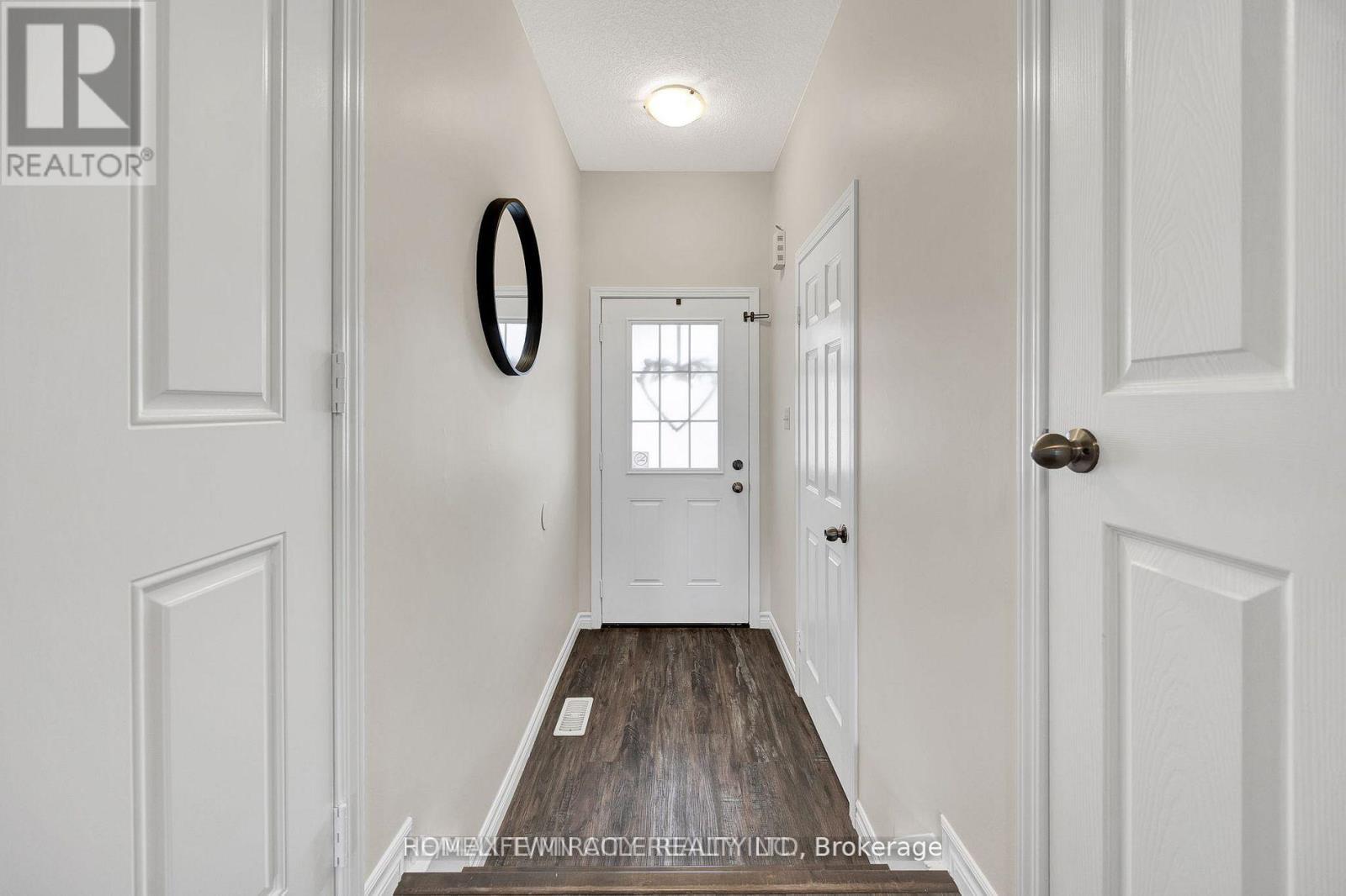 252 Countrystone Crescent, Kitchener, ON - Indoor Photo Showing Other Room