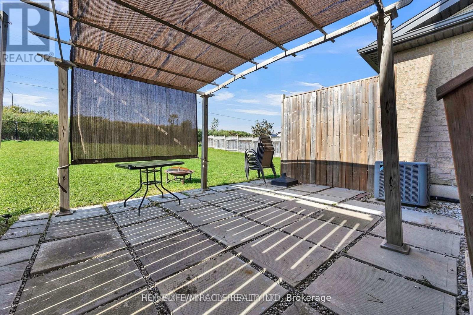 252 Countrystone Crescent, Kitchener, ON - Outdoor With Deck Patio Veranda With Exterior