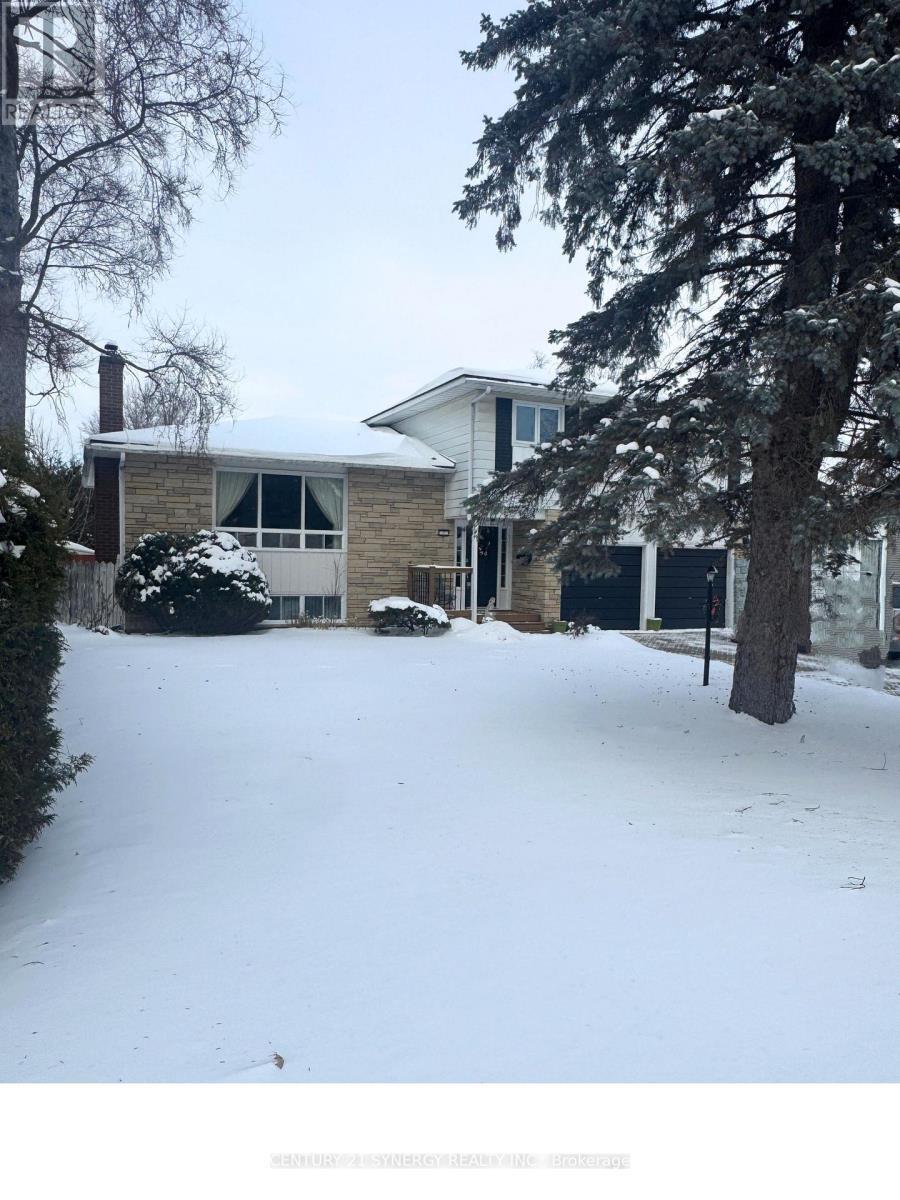 7 St Remy Drive, Ottawa, ON - Outdoor