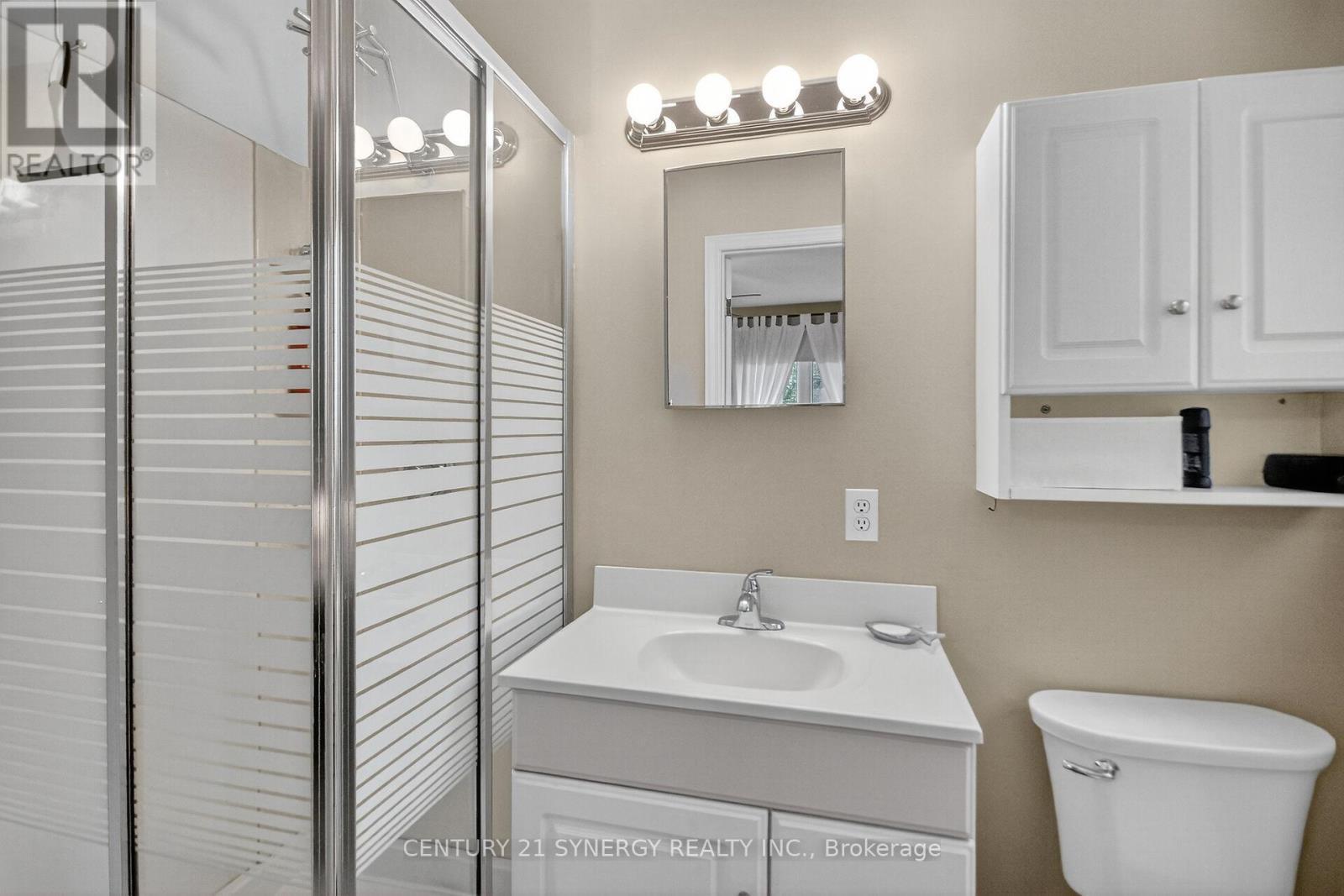 7 St Remy Drive, Ottawa, ON - Indoor Photo Showing Bathroom