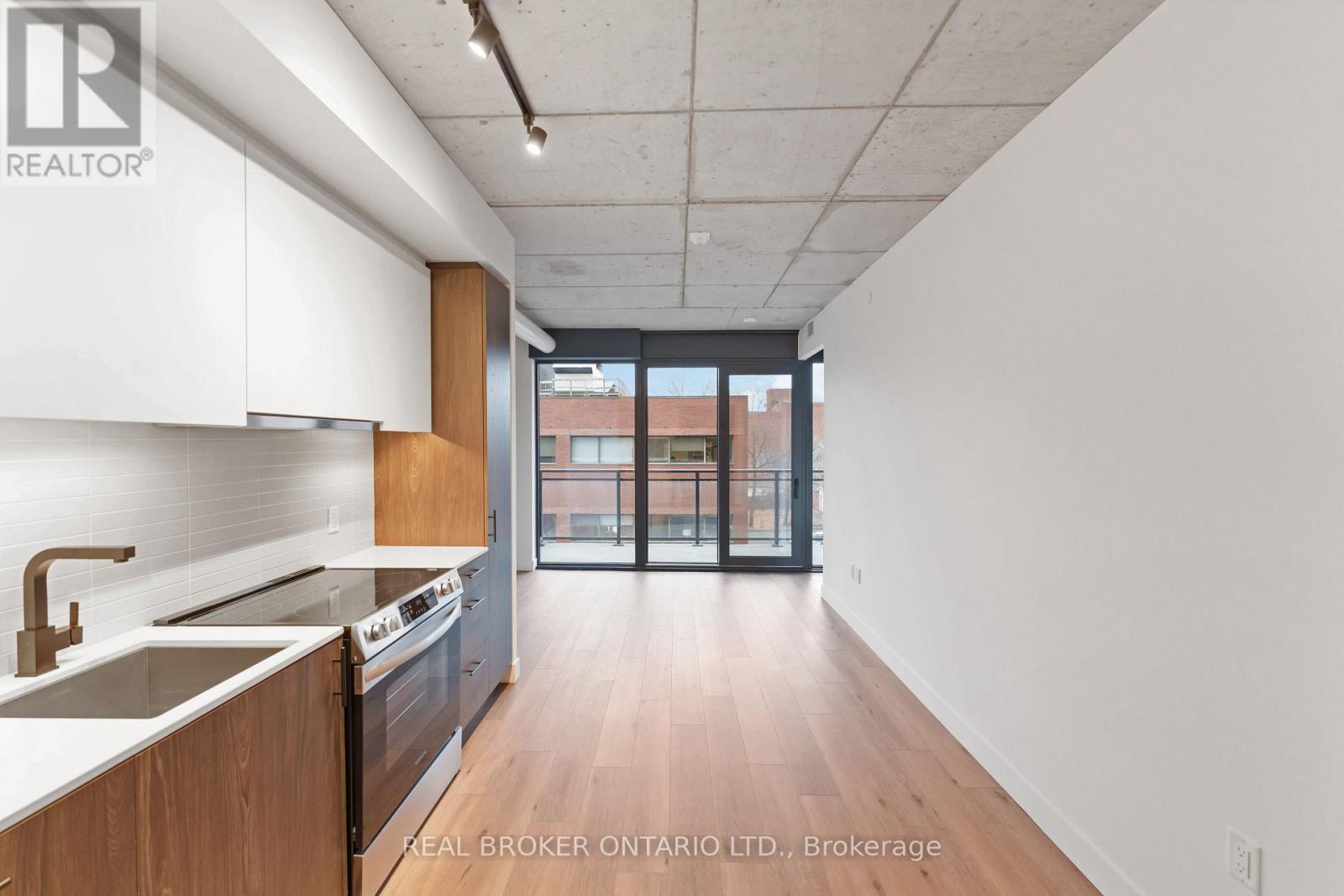 316 - 10 James Street, Ottawa, ON - Indoor Photo Showing Kitchen With Upgraded Kitchen