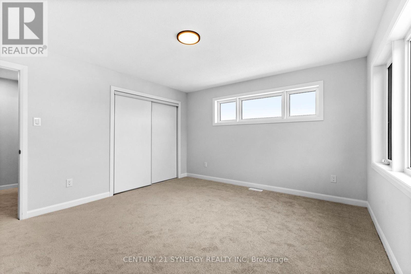 11 - 801 Glenroy Gilbert Drive, Ottawa, ON - Indoor Photo Showing Other Room
