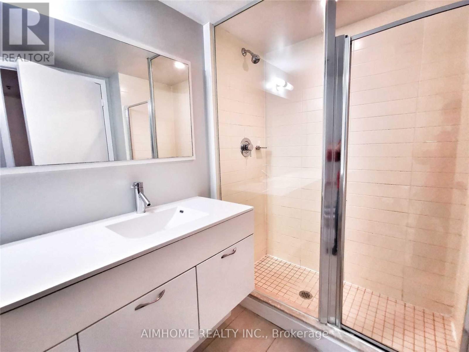 602 - 21 Nelson Street, Toronto, ON - Indoor Photo Showing Bathroom